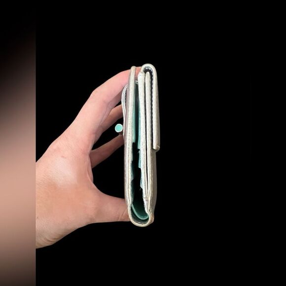 TIFFANY & CO. Leather Bi-fold Wallet - Picture 5 of 13